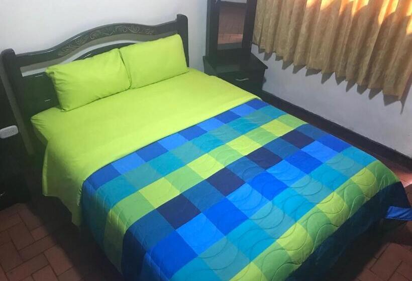 בית מלון כפרי Krone