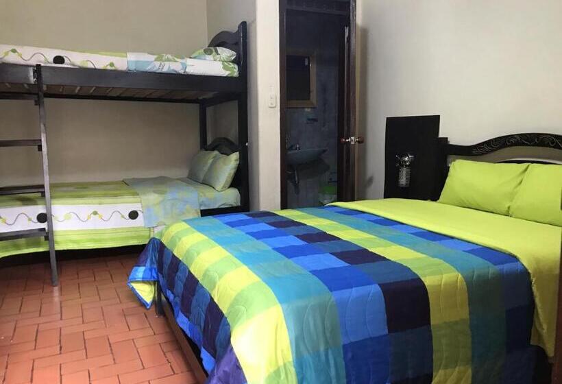 בית מלון כפרי Krone