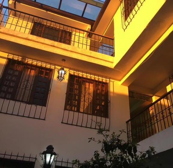 בית מלון כפרי Krone