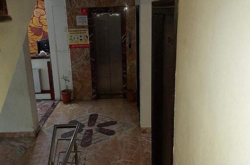 בית מלון כפרי Laxmi Villa Palace