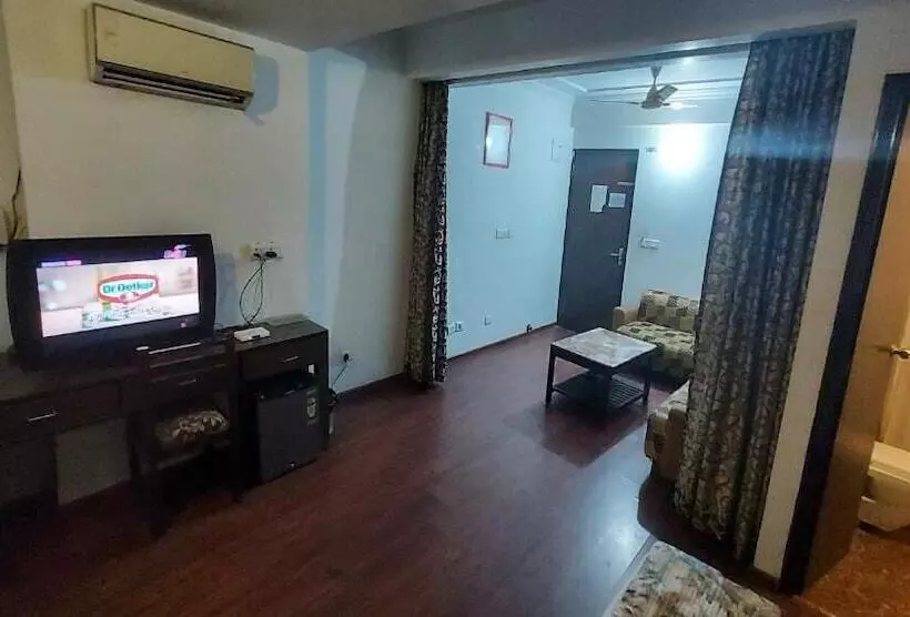 هتل Laxmi Villa Palace