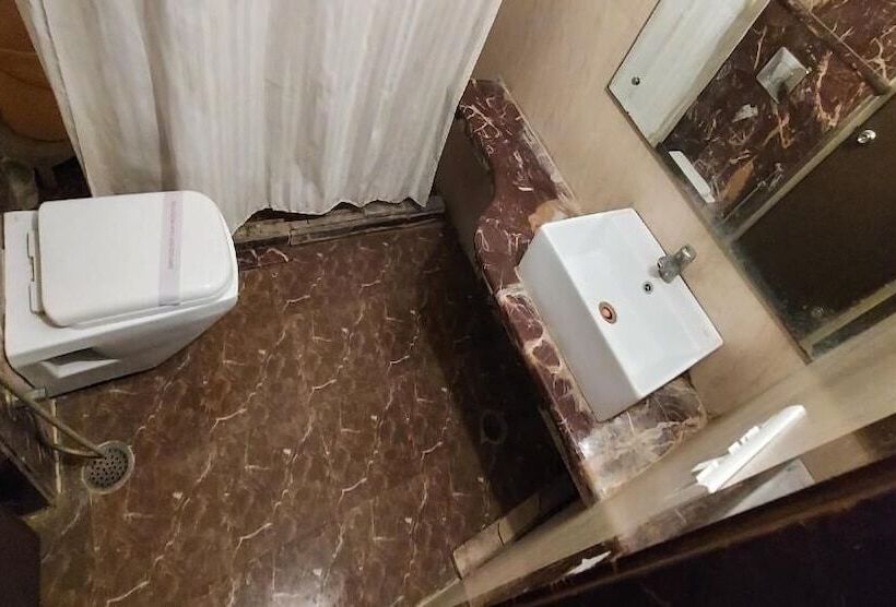 בית מלון כפרי Laxmi Villa Palace