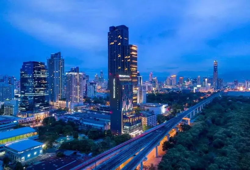 Hotelli Mercure Bangkok Makkasan