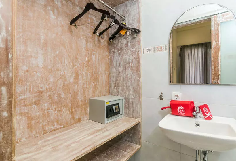 ホテル Zen Rooms Denpasar Mertasari