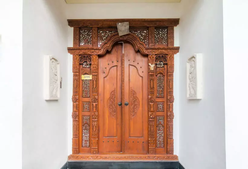 ホテル Zen Rooms Denpasar Mertasari