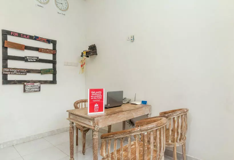 ホテル Zen Rooms Denpasar Mertasari