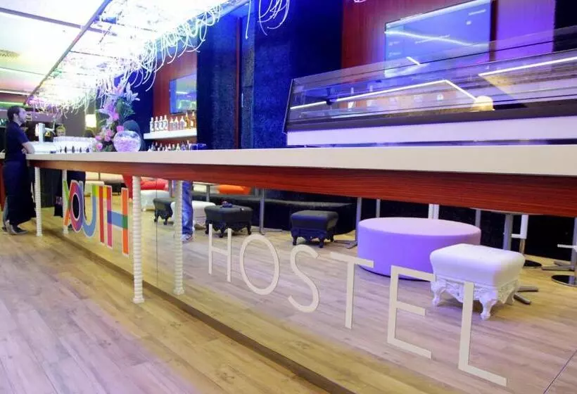 Urban Youth Hostel