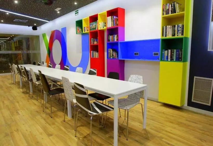 Urban Youth Hostel