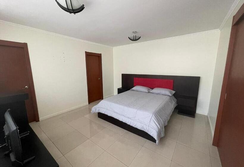 Suite Riverfront Puerto Santa Ana