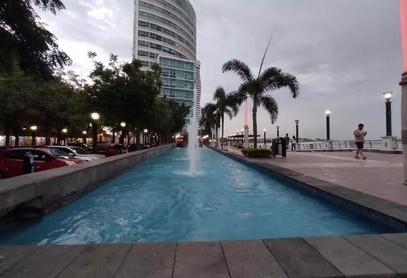 Suite Riverfront Puerto Santa Ana