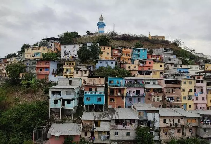 Suite Riverfront Puerto Santa Ana