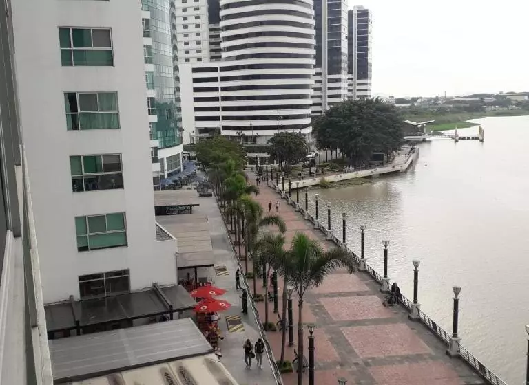 Suite Riverfront Puerto Santa Ana