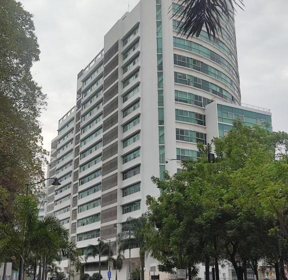 Suite Riverfront Puerto Santa Ana