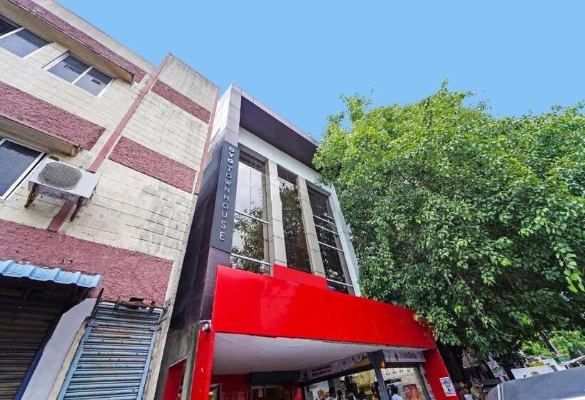 Hotel Super Townhouse Anna Salai