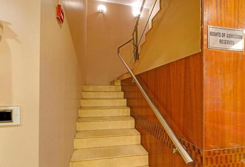 Hotel Super Townhouse Anna Salai