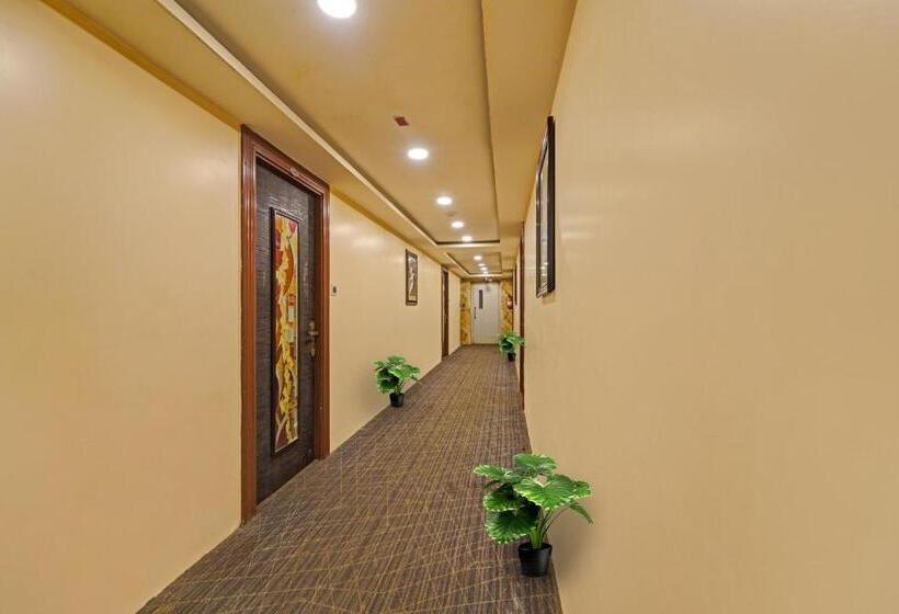 Hotel Super Townhouse Anna Salai