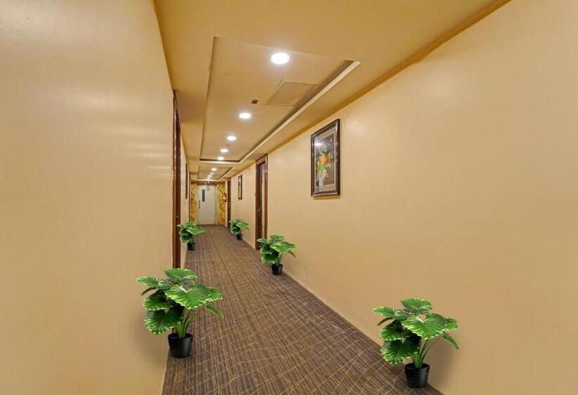 Hotel Super Townhouse Anna Salai