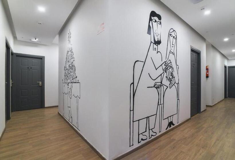 Hotel Super Townhouse Anna Salai