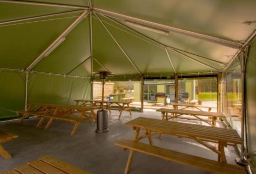 בית מלון כפרי Blue Lake Top 10 Holiday Park