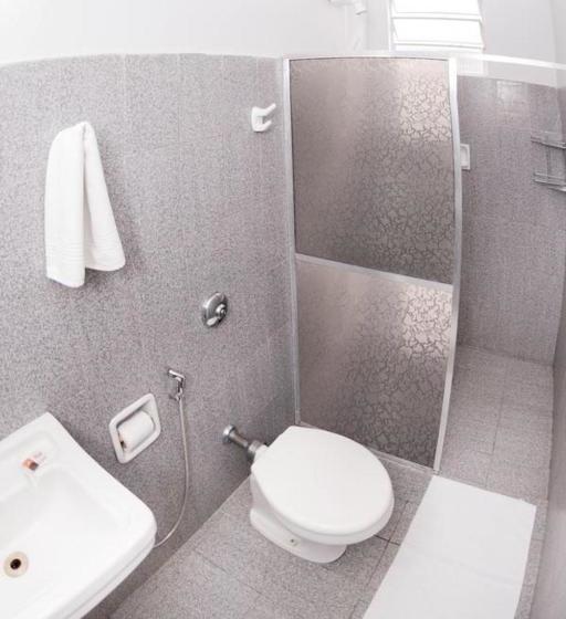 בית מלון כפרי Economic Center