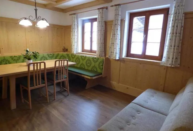 ホテル Ferienhaus Veider