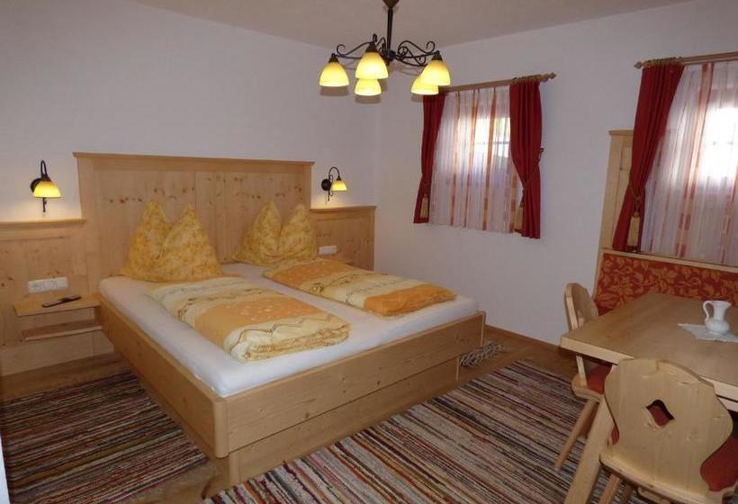 ホテル Ferienhaus Veider