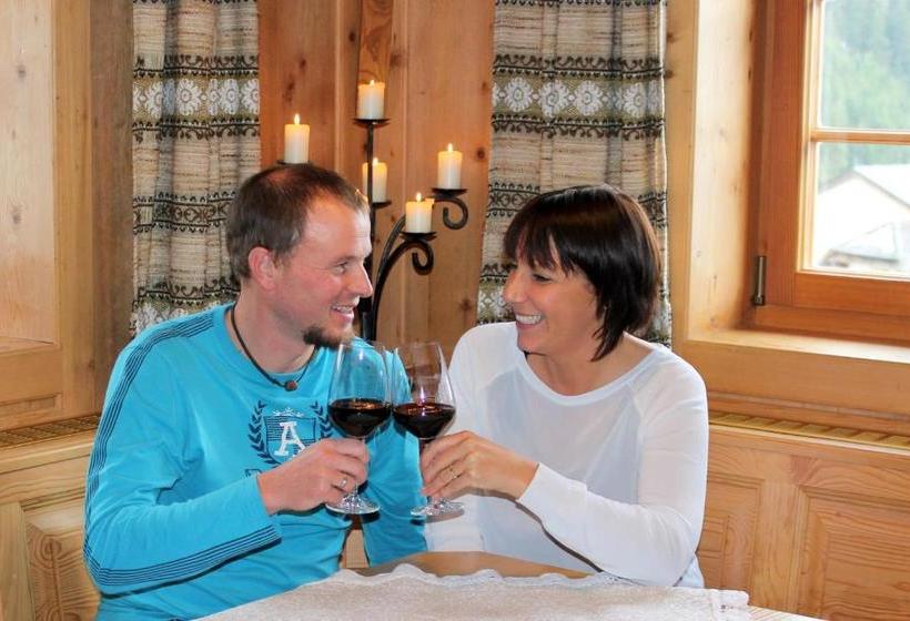 ホテル Ferienhaus Veider