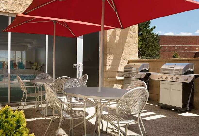 ホテル Home2 Suites By Hilton Middleburg Heights Cleveland