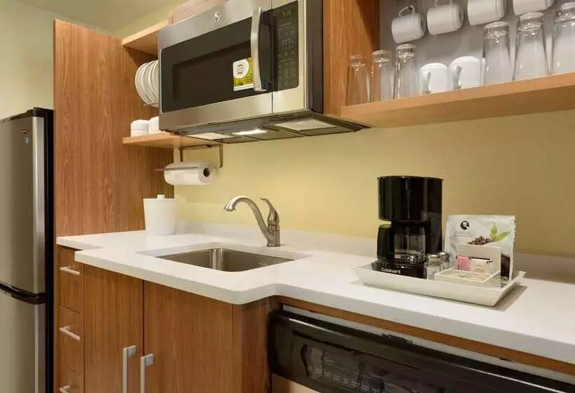 ホテル Home2 Suites By Hilton Middleburg Heights Cleveland
