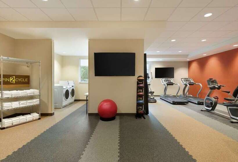 ホテル Home2 Suites By Hilton Middleburg Heights Cleveland