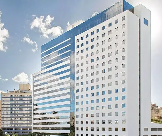 Hotelli Intercity Cidade Baixa