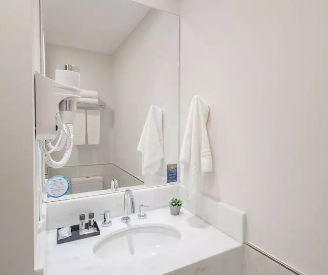 Hotelli Intercity Cidade Baixa