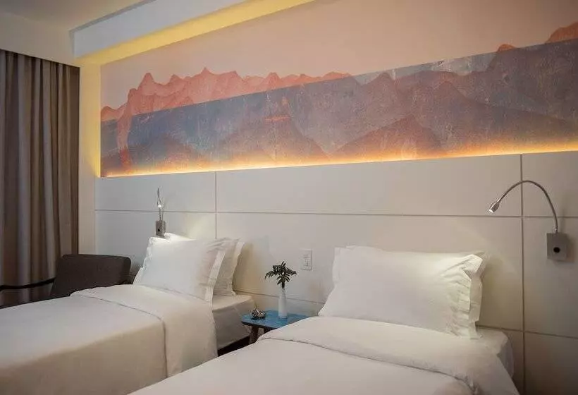 Hotelli Intercity Cidade Baixa