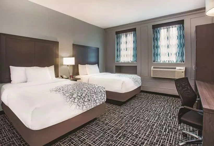 ホテル La Quinta Inn & Suites By Wyndham Baltimore Downtown