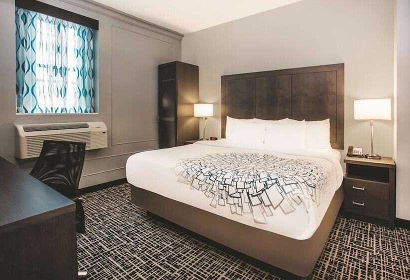 酒店 La Quinta Inn & Suites By Wyndham Baltimore Downtown