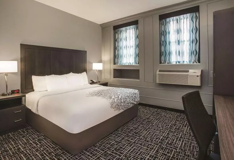 ホテル La Quinta Inn & Suites By Wyndham Baltimore Downtown