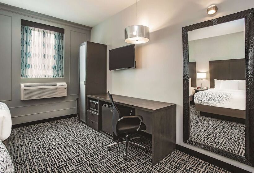 酒店 La Quinta Inn & Suites By Wyndham Baltimore Downtown