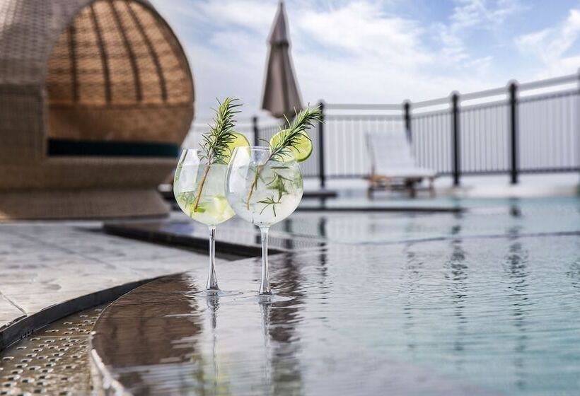 Libentia Hotel & Pool Villa