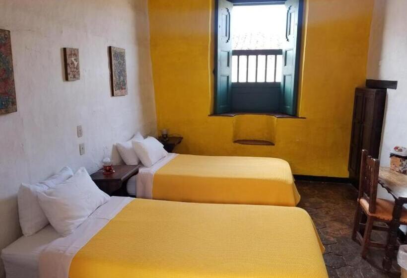 هتل Mision Santa Barbara Rnt 4799