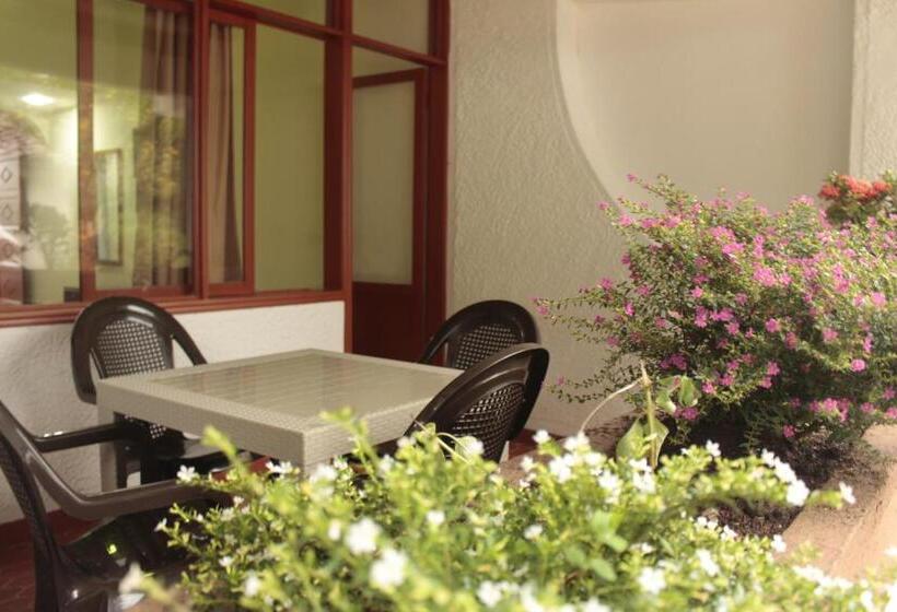 هتل Monchuelo Spa