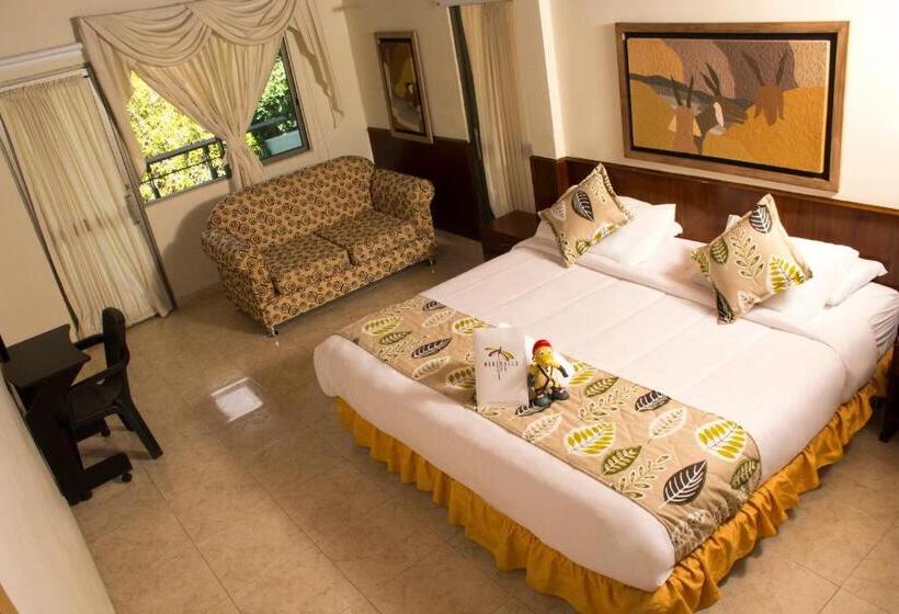 هتل Monchuelo Spa