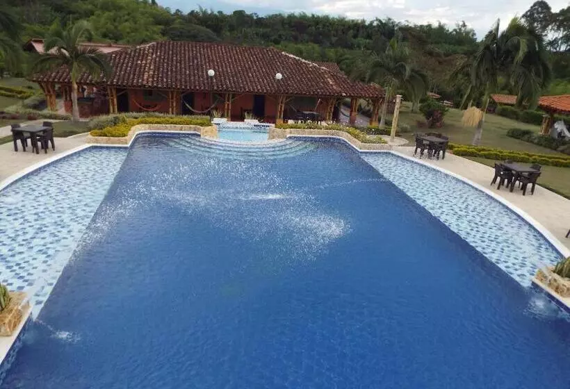 Hotelli Parque De Los Arrieros