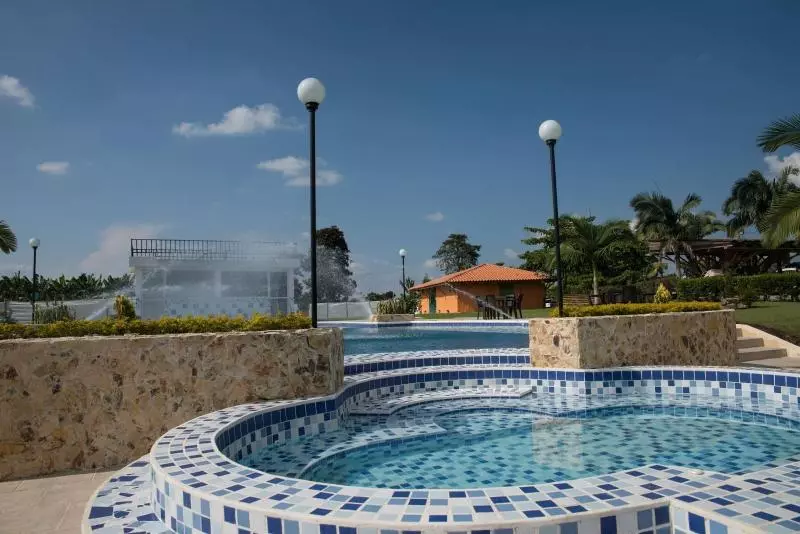 Hotelli Parque De Los Arrieros