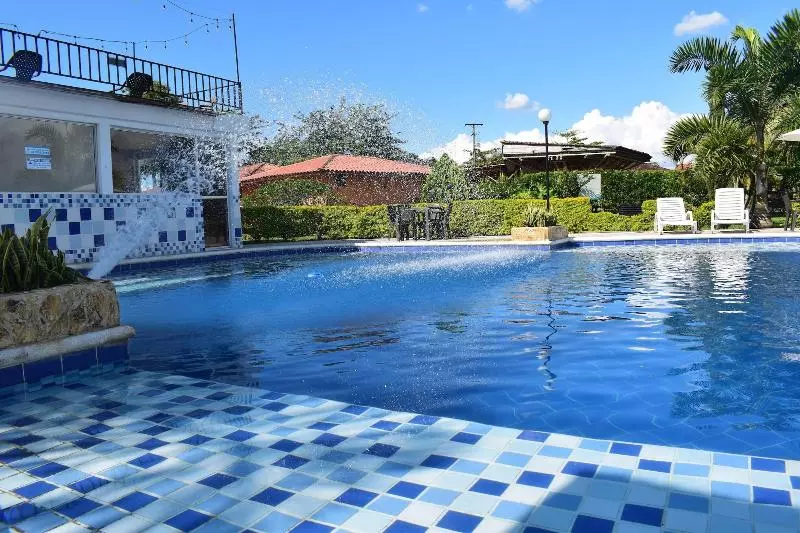Hotelli Parque De Los Arrieros