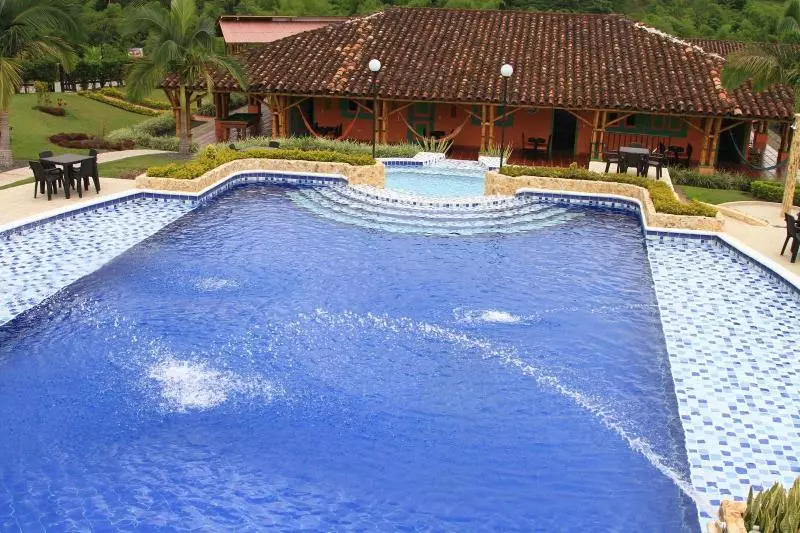Hotelli Parque De Los Arrieros