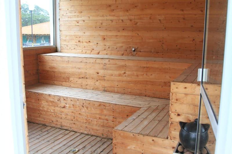 هتل Parque De Los Arrieros