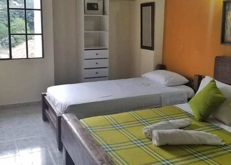 هتل Sam S Vip Hostel San Gil