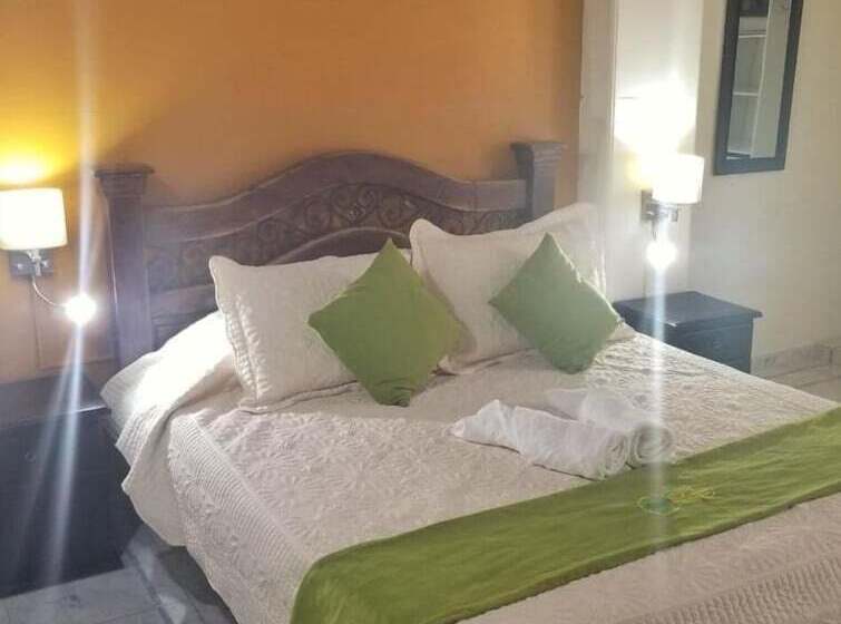 هتل Sam S Vip Hostel San Gil