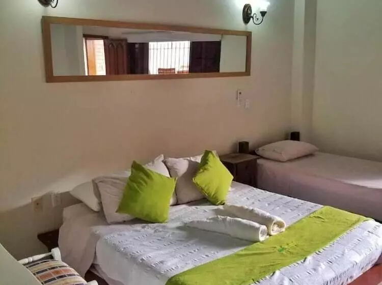 هتل Sam S Vip Hostel San Gil