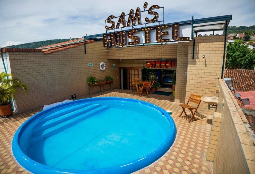 هتل Sam S Vip Hostel San Gil